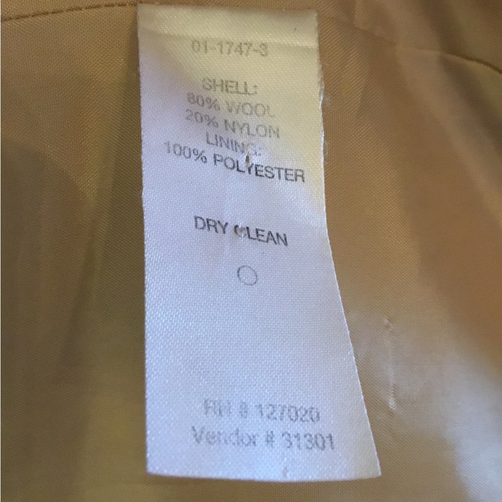 Elegant Chadwick’s Beige Women's Wool Coat Size 14 - Picture 6 of 6